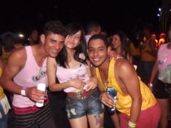 Oktober 10 Anos